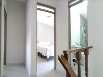 CASA EN VENTA REMODELADA EN PRIVADO FRACC DIEGO RIVERA - CERCA TEC MORELIA