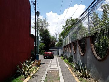 CASA EN VENTA REMODELADA EN PRIVADO FRACC DIEGO RIVERA - CERCA TEC MORELIA
