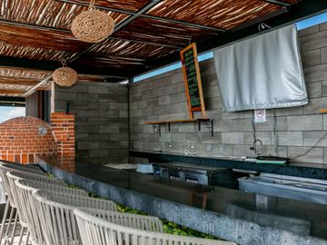1 recamara/ One bedroom steps from ocean, a una cuadra del mar! , Centro Playa del Carmen!! Downtown!!