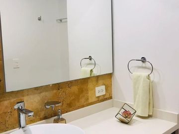1 recamara/ One bedroom steps from ocean, a una cuadra del mar! , Centro Playa del Carmen!! Downtown!!