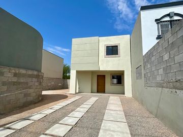 SEGUNDA SECCION CASA EN VENTA TOTALMENTE NUEVA