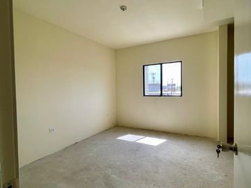 SEGUNDA SECCION CASA EN VENTA TOTALMENTE NUEVA