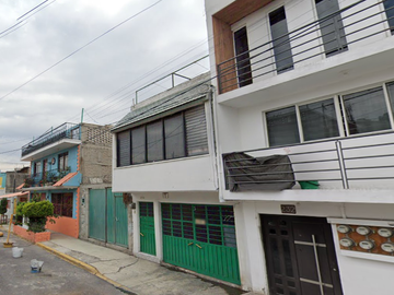 Casa En Nezahualcóyotl En Proceso De Recuperacion. ¡excelente Oportunidad!