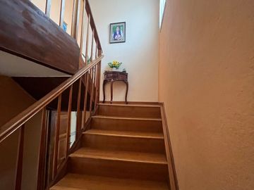 CASA ESQUINERA EN SECTOR COMERCIAL, Perez Pata C1384