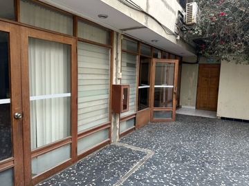 CASA EN VENTA EN SAN ISIDRO PARA OFICINAS