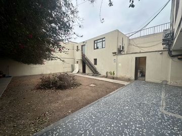 CASA EN VENTA EN SAN ISIDRO PARA OFICINAS