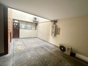 CASA EN VENTA EN SAN ISIDRO PARA OFICINAS