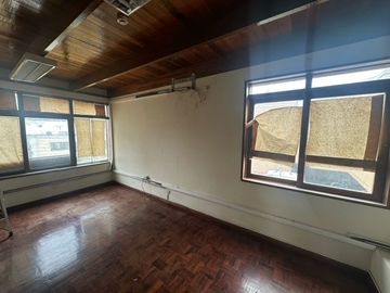 CASA EN VENTA EN SAN ISIDRO PARA OFICINAS