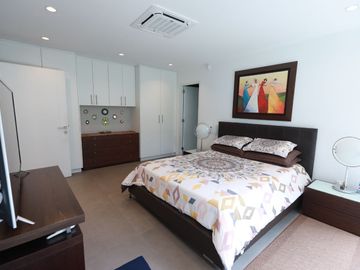 VENTA DEPARTAMENTO CUMBAYA JARDINES DEL ESTE