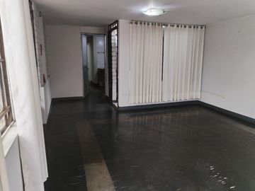 OPORTUNIDAD UNICA: SE VENDE SEGUNDO PISO CON AIRES (TERRAZA)