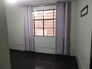 OPORTUNIDAD UNICA: SE VENDE SEGUNDO PISO CON AIRES (TERRAZA)
