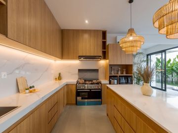 4 Bedrooms Luxury Villa Yearly Rental – Berawa