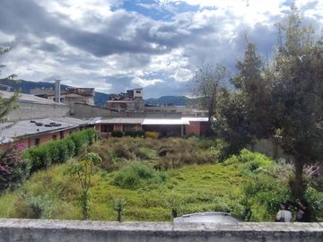 CASA LOTE DE VENTA EN GUAJALO, QUITUMBE