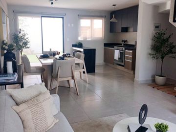 *Venta Casa al Norte 5x22*