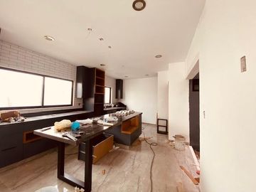 En venta casa privada en Valle de Juriquilla 3 recàmaras doble altura terraza vigilancia TKOMM-QHO6300209