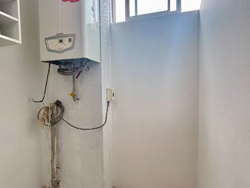 Se Vende Amplio 3 Dormitorios más Estacionamiento, San Miguel