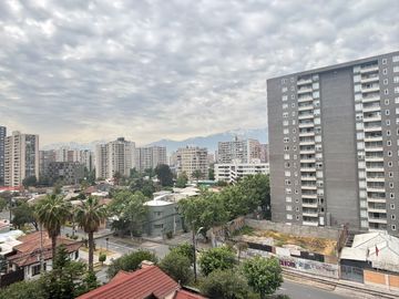 Se Vende Amplio 3 Dormitorios más Estacionamiento, San Miguel