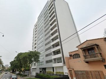 Departamento en San Isidro Amoblado Piscina Gimnasio Cochera