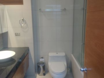 Departamento en San Isidro Amoblado Piscina Gimnasio Cochera