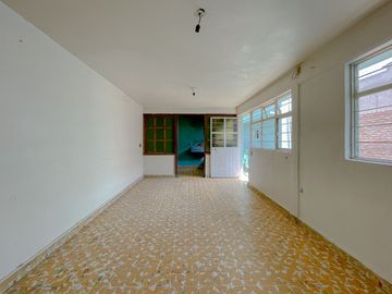 Casa en Venta, Col. México 2da Sección. Nezahualcóyotl, Estado de México.