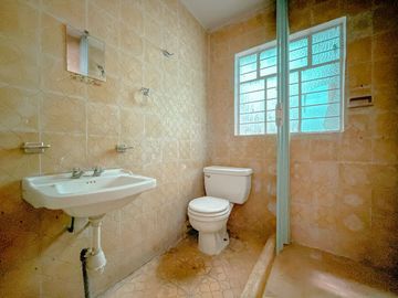 Casa en Venta, Col. México 2da Sección. Nezahualcóyotl, Estado de México.