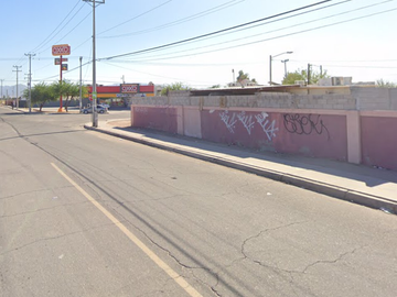 HERMOSA CASA A ORILLAS DE MEXICALI EN ZONA TRANQUILA