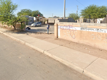 HERMOSA CASA A ORILLAS DE MEXICALI EN ZONA TRANQUILA