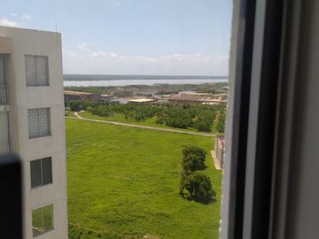 VENDO APARTAMENTO EN EL SECTOR PARAISO CERCA AL MALECÓN