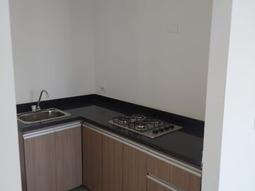 VENDO APARTAMENTO EN EL SECTOR PARAISO CERCA AL MALECÓN
