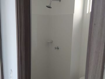VENDO APARTAMENTO EN EL SECTOR PARAISO CERCA AL MALECÓN