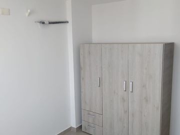 VENDO APARTAMENTO EN EL SECTOR PARAISO CERCA AL MALECÓN