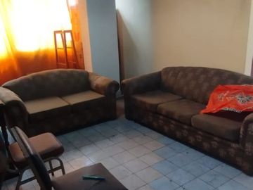 ALQUILO CENTRICO EDIFICIO AV. IZAGUIRRE EN ESQUINA