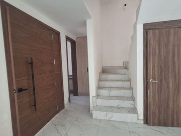 CASAS EN VENTA CON ROOF GARDEN EN FRACCIONAMIENTO MARANTA.