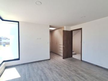 CASAS EN VENTA CON ROOF GARDEN EN FRACCIONAMIENTO MARANTA.
