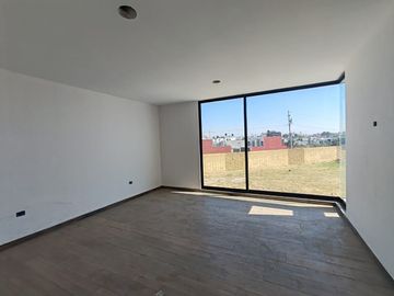 CASAS EN VENTA CON ROOF GARDEN EN FRACCIONAMIENTO MARANTA.