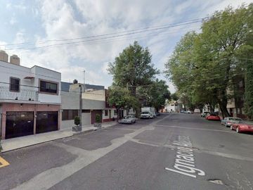 VENTA DE CASA EN RECUPERACION BANCARIA EN IGNACIO ALLENDE, CLAVERIA, AZCAPOTZALCO, CDMX, C.P. 02080.