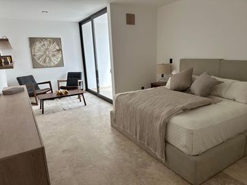 CASA EN VENTA EN LA ESPIGA CON CUARTA RECAMARA  Y BAÑO COMPLETO EN PLANTA BAJA