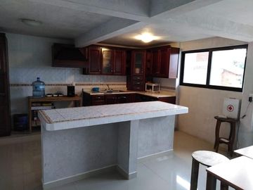 CASA EN VENTA DE RECUPERACION BANCARIA EN JOAQUIN FERNANDEZ DE LIZARDI, CIUDAD SATELITE, NAUCALPAN, EDOMEX, C.P. 53100.