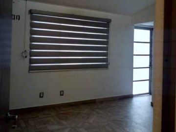 CASA DE RECUPERACION BANCARIA EN VENTA UBICADA EN CALLE NUBIA, CLAVERIA, AZCAPOTZALCO, CDMX, C.P. 02080.