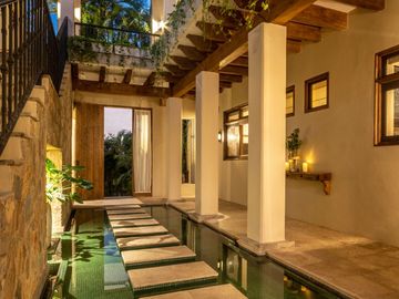 Villa Escondida