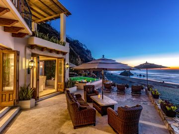 Villa Escondida