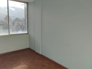 VENTA DE DEPARTAMENTO de 152 m2 en el Edificio de Clinica La Luz