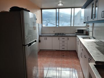 VENTA DE DEPARTAMENTO de 152 m2 en el Edificio de Clinica La Luz