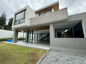 CASA DE VENTA EN PUEMBO CON PISCINA