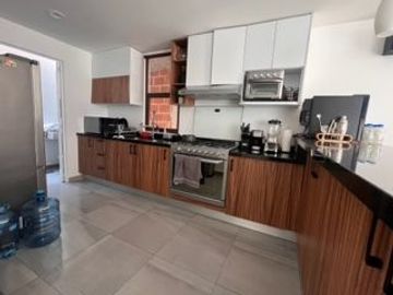 CASA EN VENTA CON EXCELENTE UBICACION EN SAN MATEO ATENCO BOSQUES BOTUNA (CE)