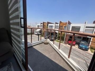 CASA EN VENTA CON EXCELENTE UBICACION EN SAN MATEO ATENCO BOSQUES BOTUNA (CE)
