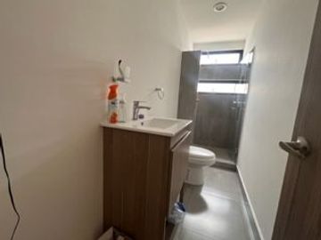 CASA EN VENTA CON EXCELENTE UBICACION EN SAN MATEO ATENCO BOSQUES BOTUNA (CE)
