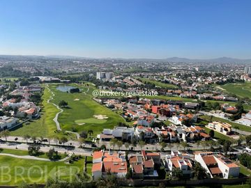 Residencia en Venta con Vista a Campo en La Vista Country Club
