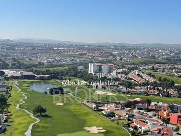 Residencia en Venta con Vista a Campo en La Vista Country Club