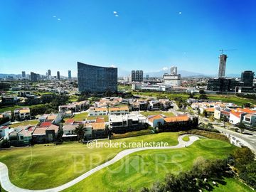 Residencia en Venta con Vista a Campo en La Vista Country Club